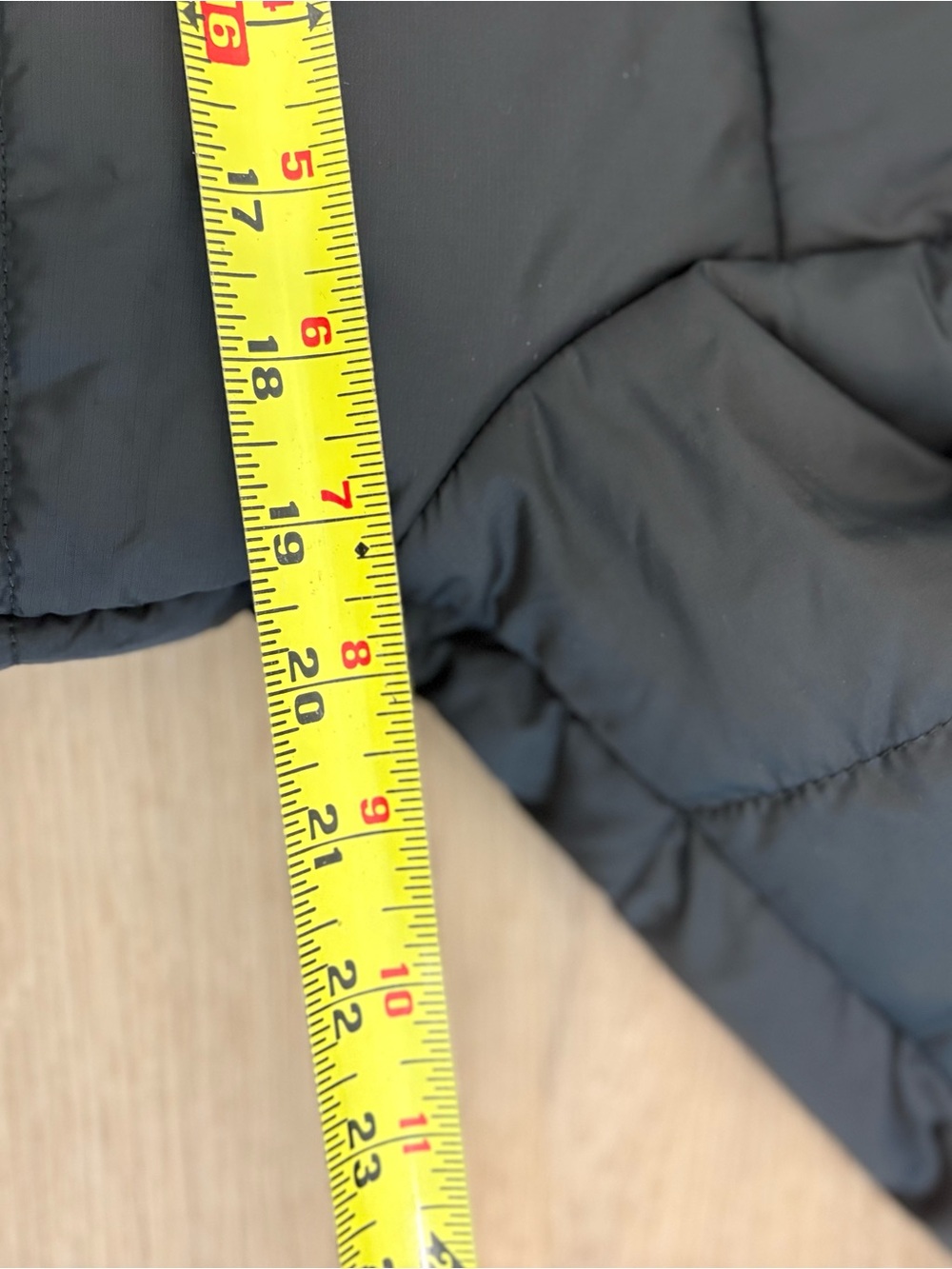 The North Face Kids' Black Insulated Jacket Size XL - Picture 6 of 6